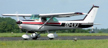 /homepages/37/d40501864/htdocs/clickandbuilds/PBCSNachrichten/wp-content/uploads/quizbilder/tn-cessna152.jpg